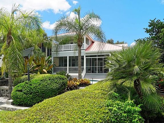 2nd image of 86 Island Cir