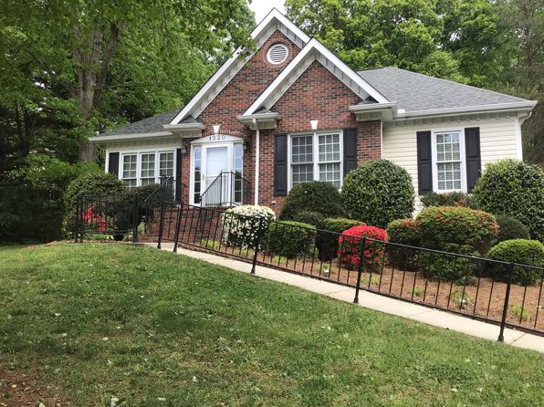 1320 Forest Wood Dr, Lewisville, NC 27023