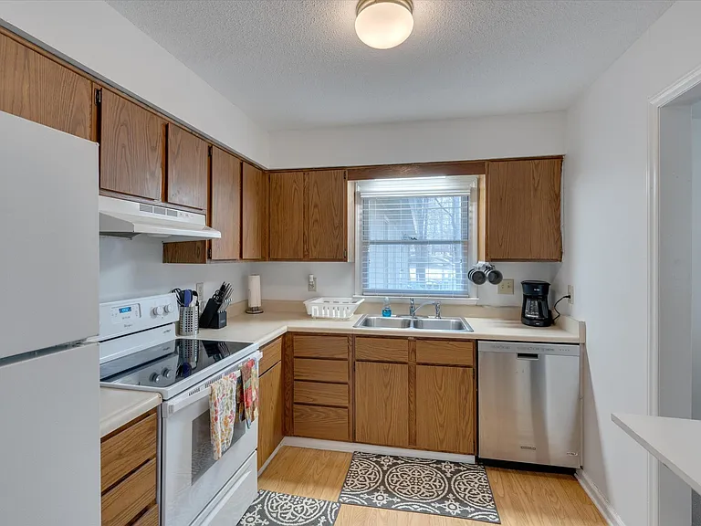 4408 American Dr #B — Photo 13
