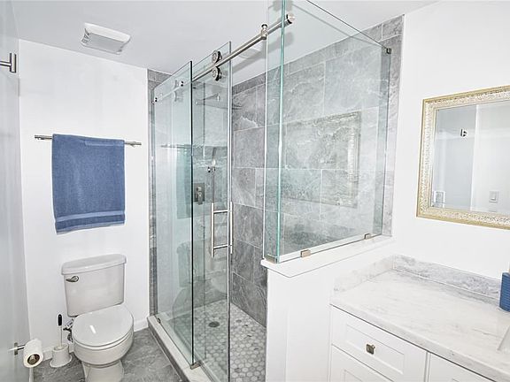 3rd image of 2001 Holcombe Blvd Unit 1805