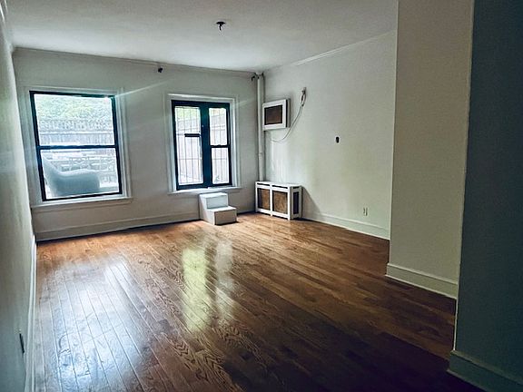 3rd image of 19 W 8th St APT 2