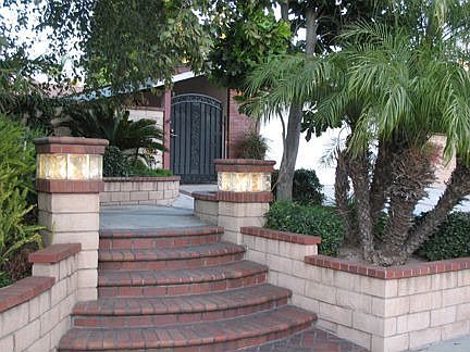 Gorgeous entry, also has level access from driveway