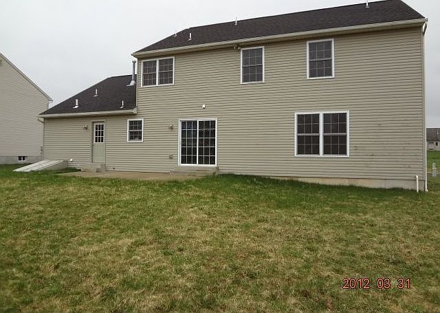 2nd image of 86 Walnut Dr W