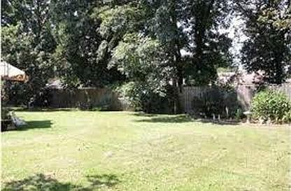 4th image of 122 N Locksley Dr
