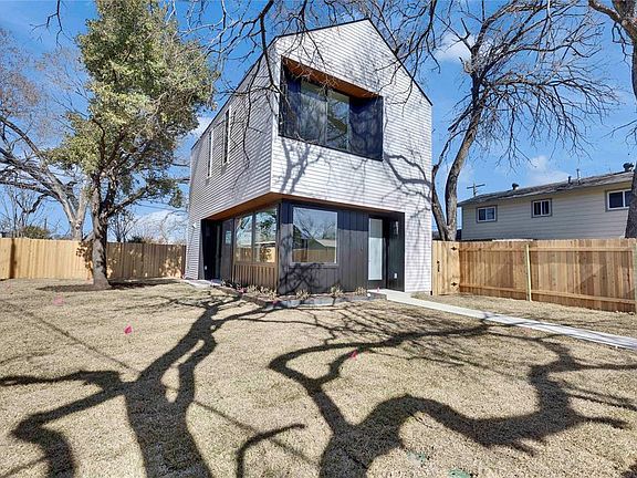 2nd image of 1804 Sylvan Dr #2