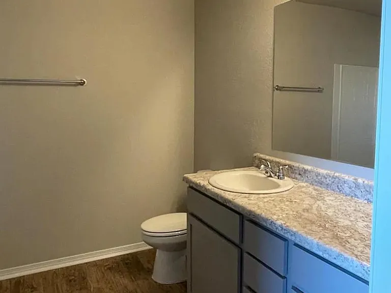5321 Yukon Dr — Photo 7