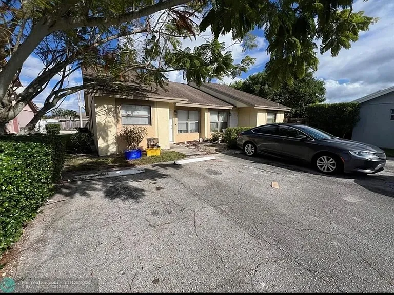 1350-1350 White Pine Dr — Photo 9