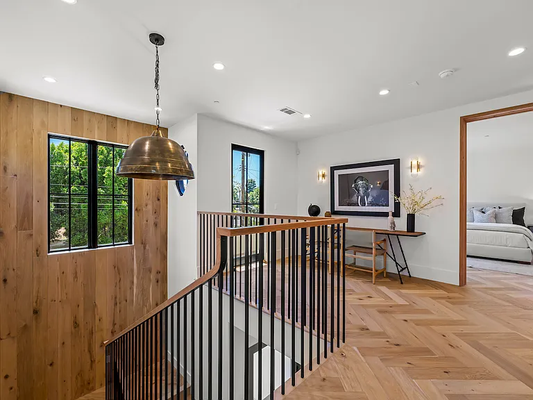 12527 Huston St — Photo 18