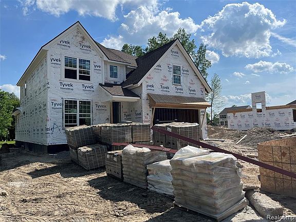 4th image of 45846 Spruce