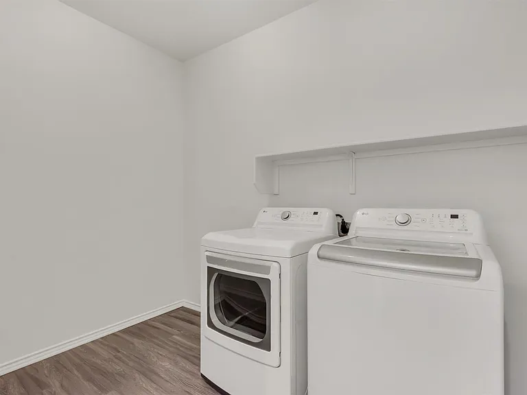 9300 China Rose Dr — Photo 10
