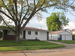 405 38th Ave, East Moline, IL 61244