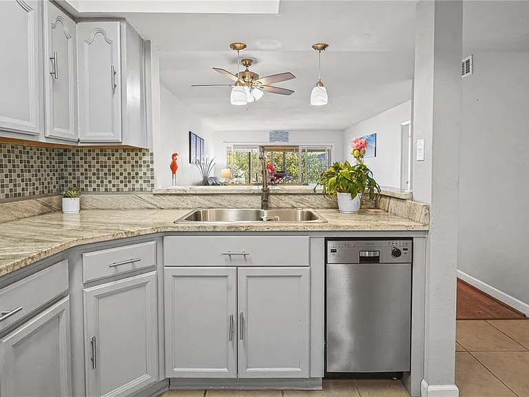 1750 Belleair Forest Dr #C20 — Photo 9