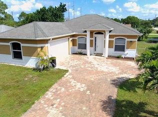 27531 Pinecrest Ln, Bonita Springs, FL 34135