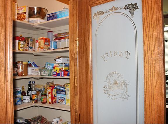 Walk-in Pantry