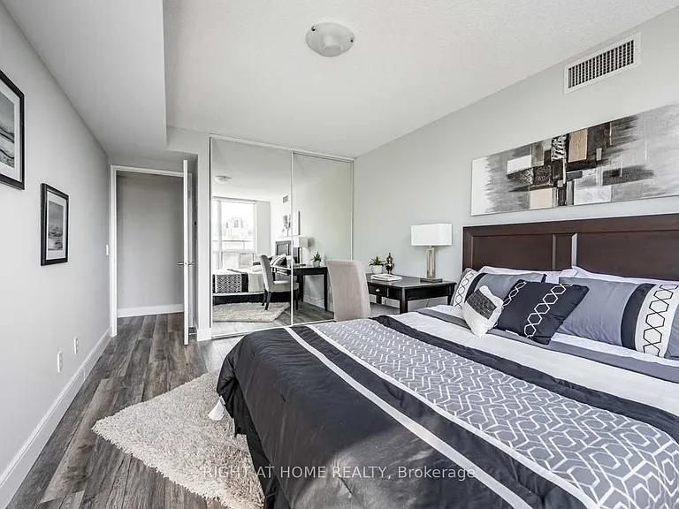 750 Bay St #2306 — Photo 15