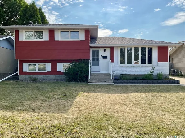 155 WELLS STREET, Regina, SK S4R 5Z5