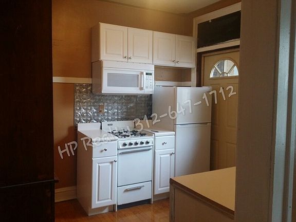 4th image of 4958 W Wrightwood Ave #2