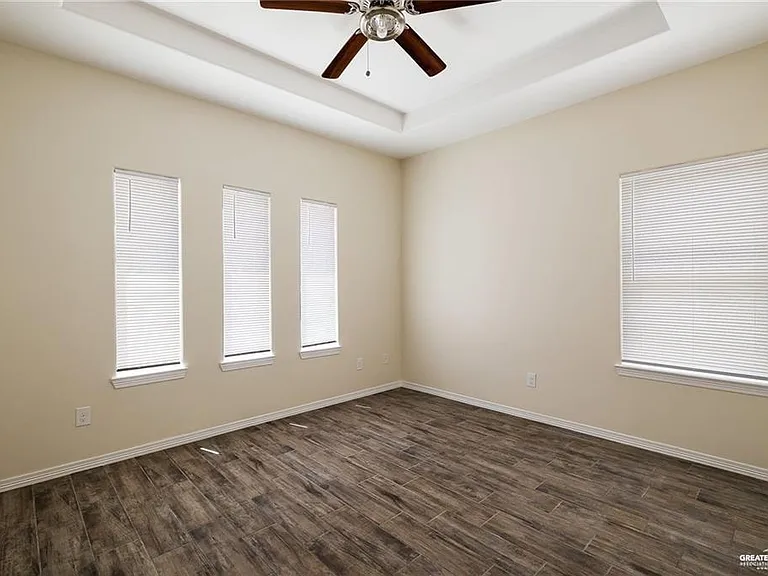 5004 N Hiawatha Dr #1 — Photo 5