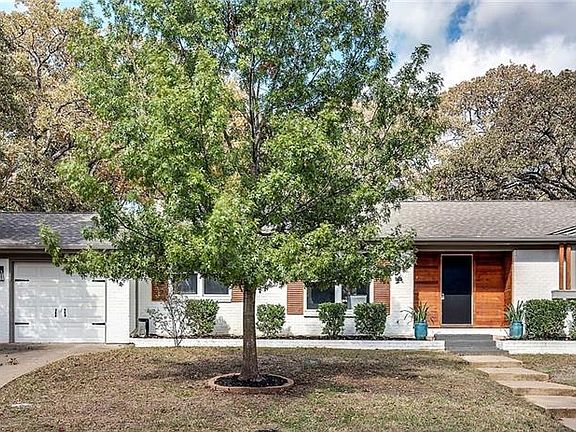 2nd image of 609 Hurst Dr