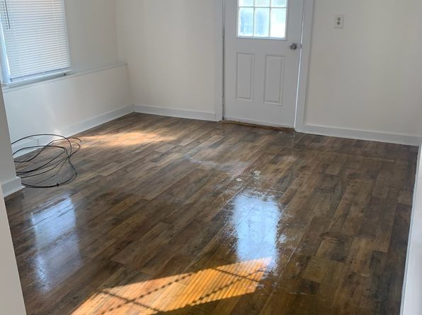 5701 N Valley Pike #7