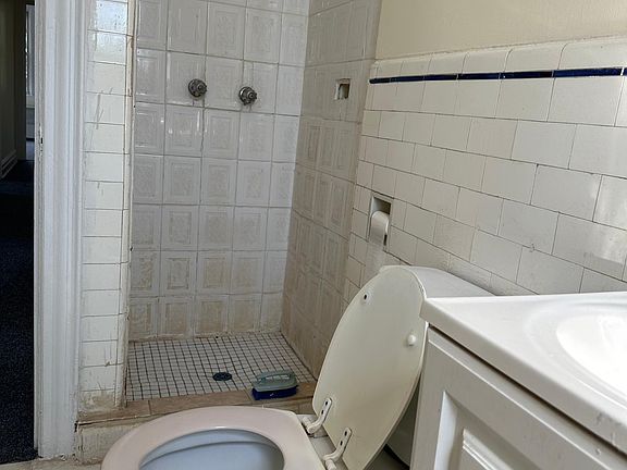2nd image of 104-59 121st St #2