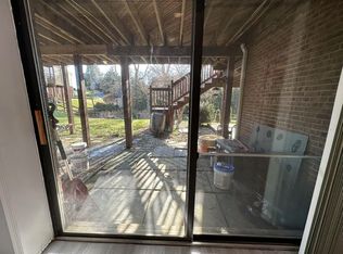 (Undisclosed Address), Cabin John, MD 20818