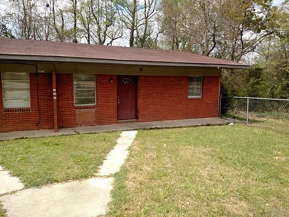 2nd image of 1279 Lake Dr #A