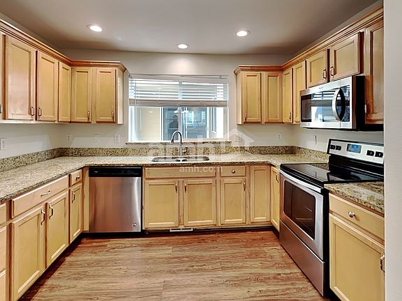 3rd image of 18321 96th Ave E