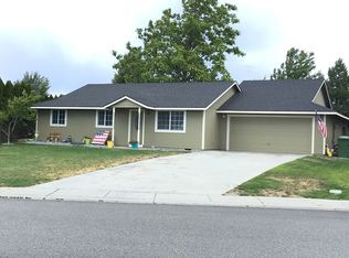 4920 Holly Way, West Richland, WA