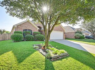 1305 Fox Glen Trl, Mansfield, TX 76063