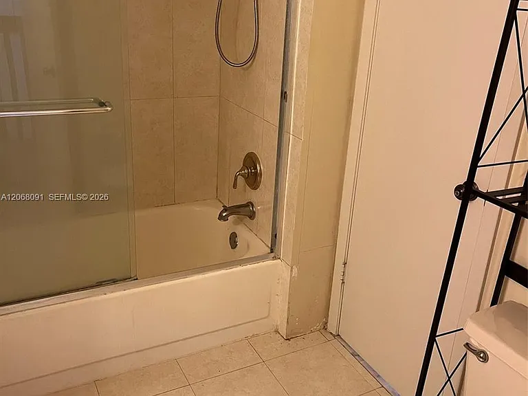 463 SE 14th St #463 — Photo 31