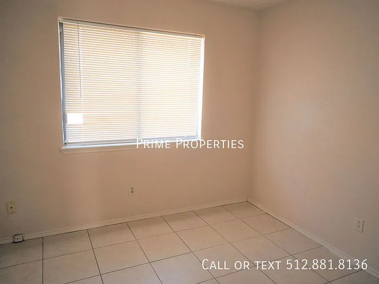 1401 Hermitage Dr — Photo 16