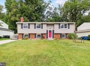 9802 Oleander Ave, Vienna, VA 22181