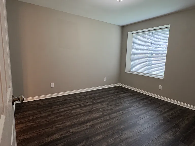 4795 Moss Creek Dr — Photo 20