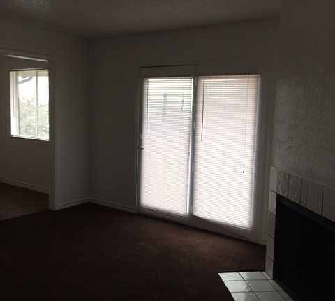 2nd image of 301 Lake Meadows Dr