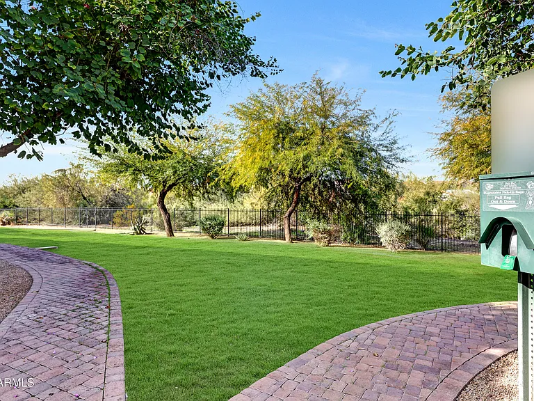 2950 W Louise Dr #206 — Photo 4