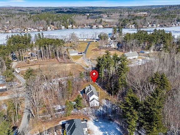 4th image of 16 Horseshoe Road