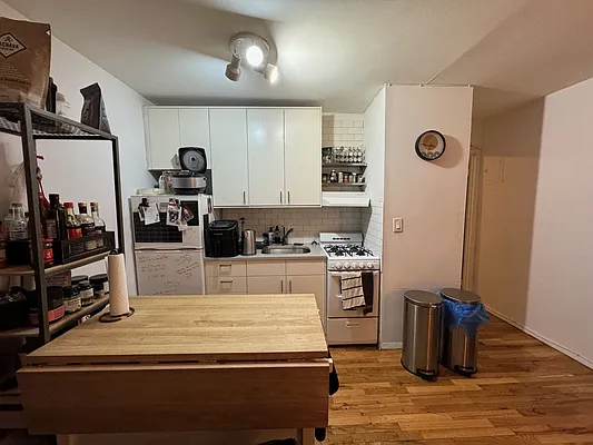 Rented by Corcoran | media 14