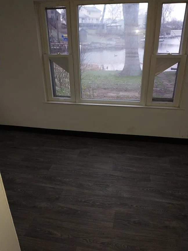 1 bed, 900 sqft, $1,100 — Photo 2