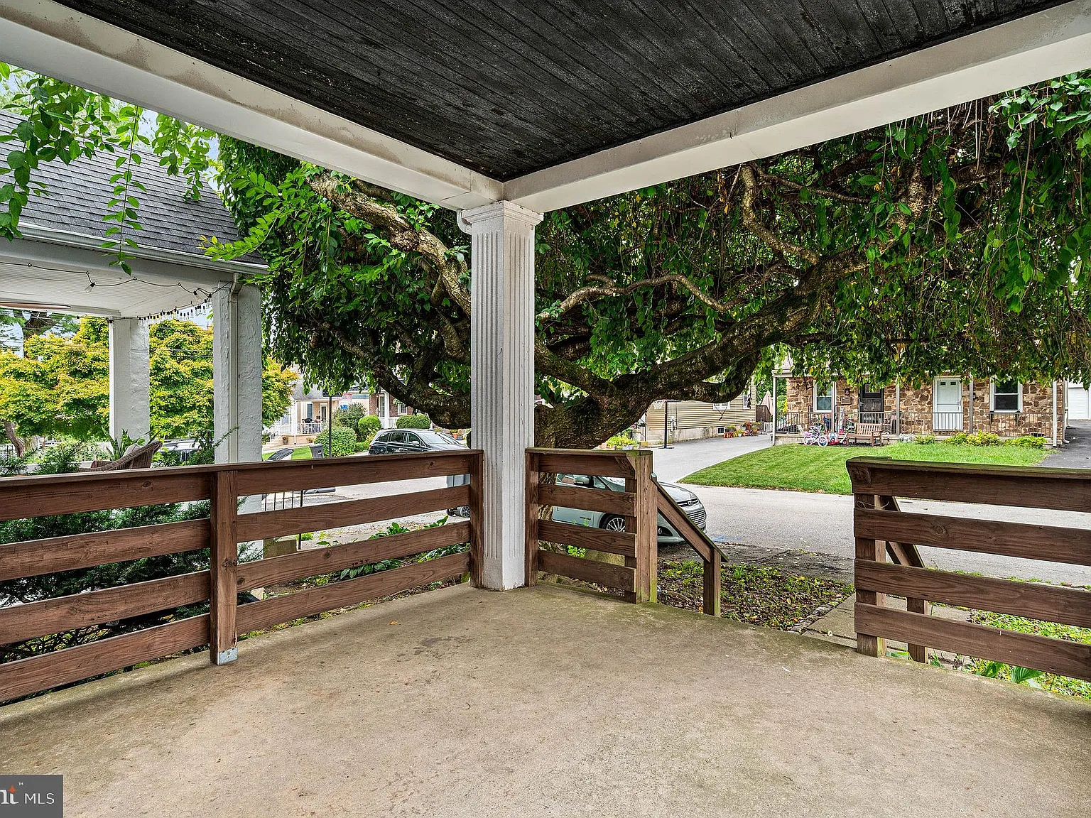 3 bed, 1.0 bath, 1184 sqft, $2,000 — Photo 4
