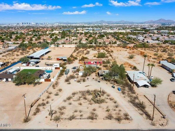 2202 E Desert Lane, Phoenix, AZ 85042