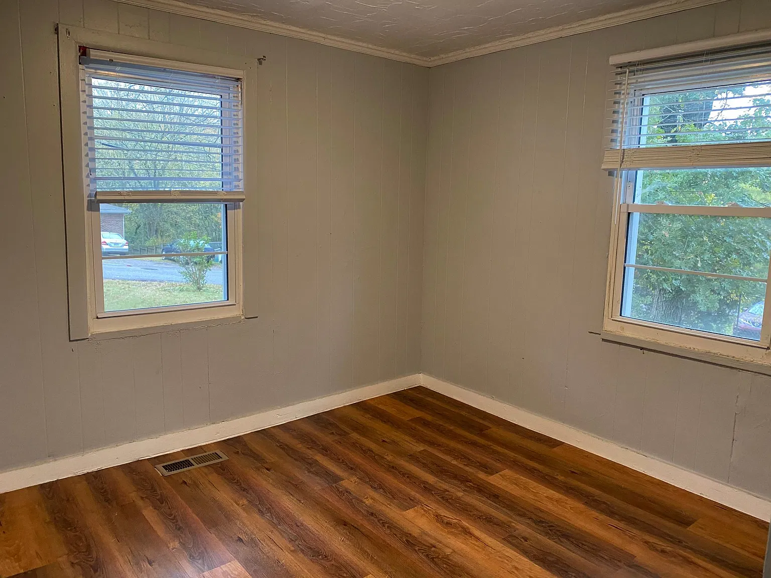 4 bed, 1120 sqft, $2,100 — Photo 3