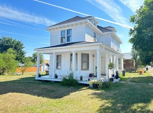 118 W 4th St, Sprague, WA 99032