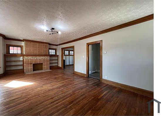 4th image of 15325 Lake Shore Blvd