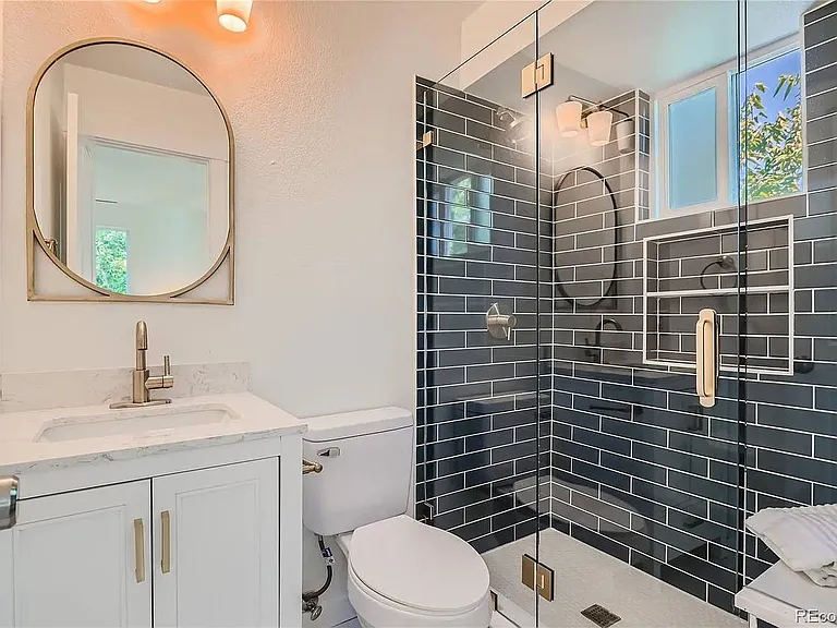 4264 S Halifax Way — Photo 9