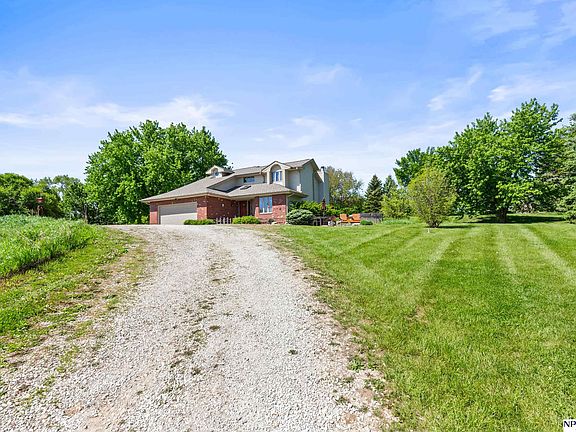 2nd image of 6575 N Ridge Rd