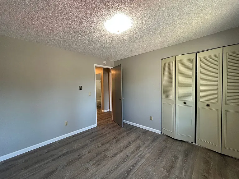 Anchor Apartments — Photo 26