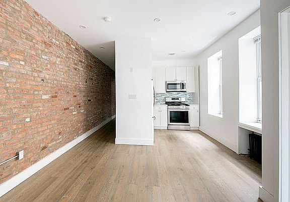 2nd image of 1381 Saint Johns Pl #7