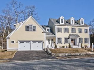 81 Arch St, Needham, MA 02492