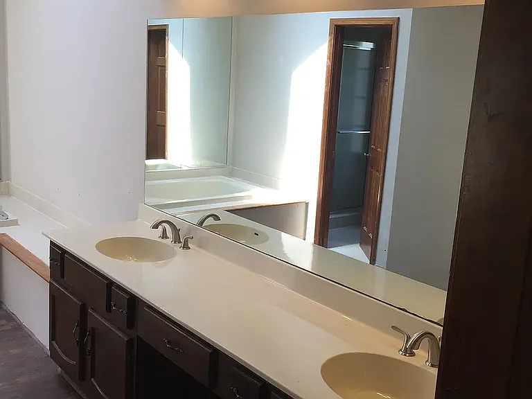 3772 Holy Cross Dr — Photo 15